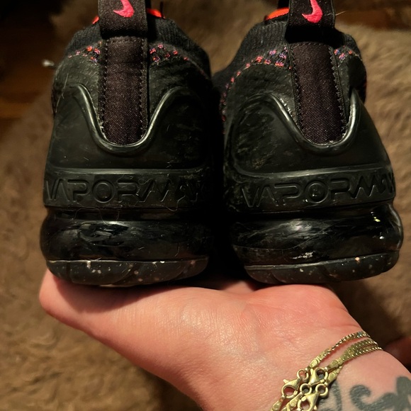 Black/hyper pink Nike Women’s Vapor Max, women’s 7.5 - Picture 7 of 8